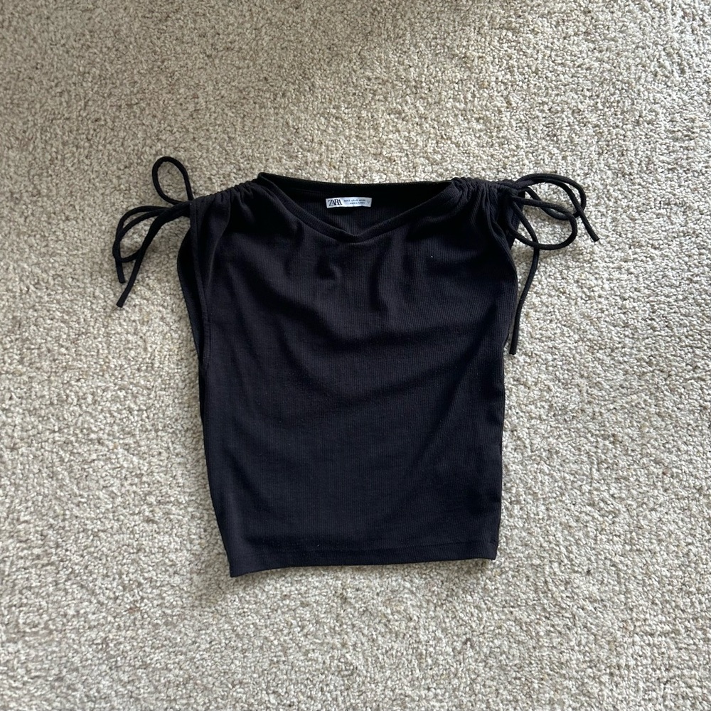 Zara Black Ribbed Cropped Tank